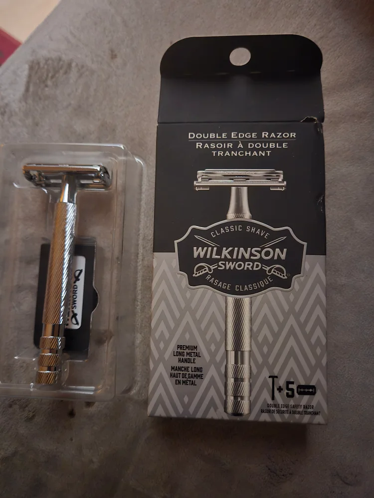 Wilkinson Sword Double Edge Razor - New in Box thumbnail