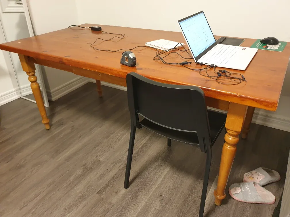 Wooden Dining Table image indicator(5)