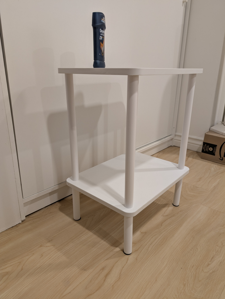 White side table - photo 2