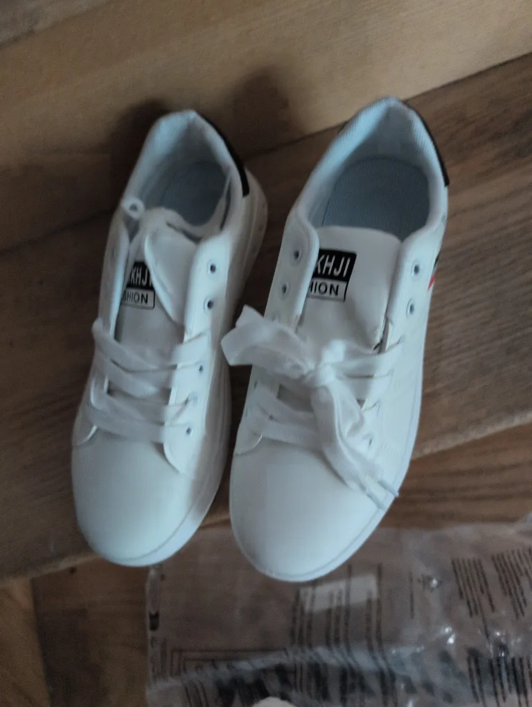 White Fashion Sneakers image indicator(5)