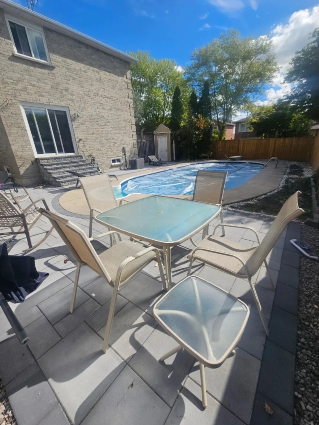 Outdoor Dining Set / Patio Table and Chairs thumbnail