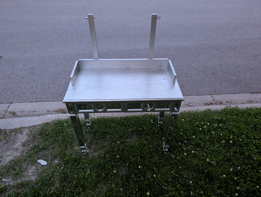 Silver Desk with Unique Design - photo 2