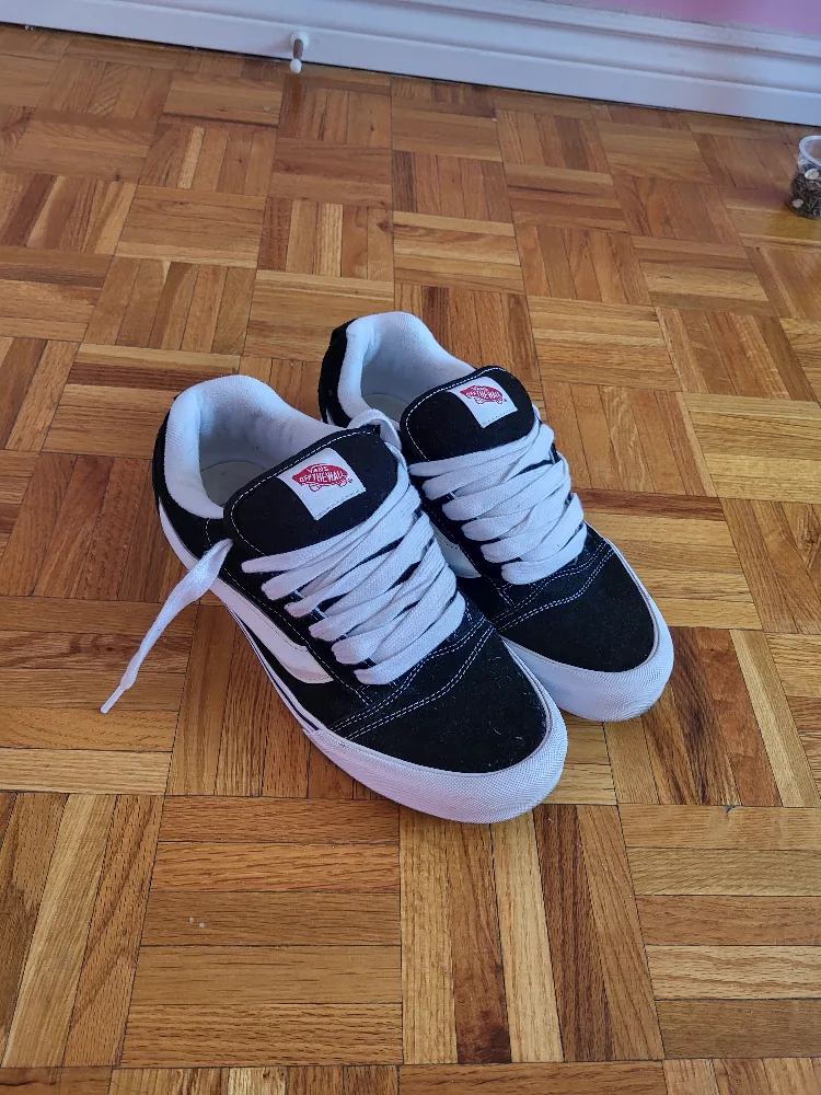 Vans Knu Skool thumbnail