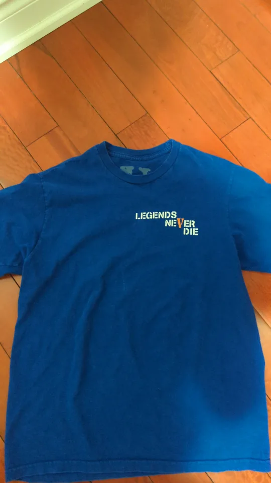 VLONE shirt thumbnail