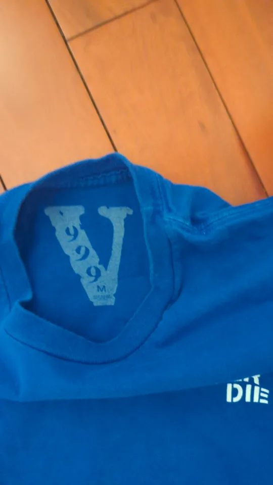 VLONE shirt image indicator(3)