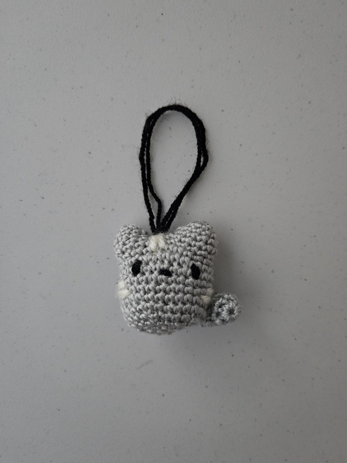 Handmade Crochet Cat Keychain - Grey #freecycle