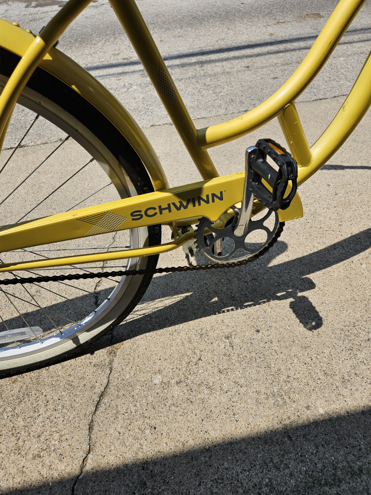 Schwinn Yellow Cruiser Bike - photo 2