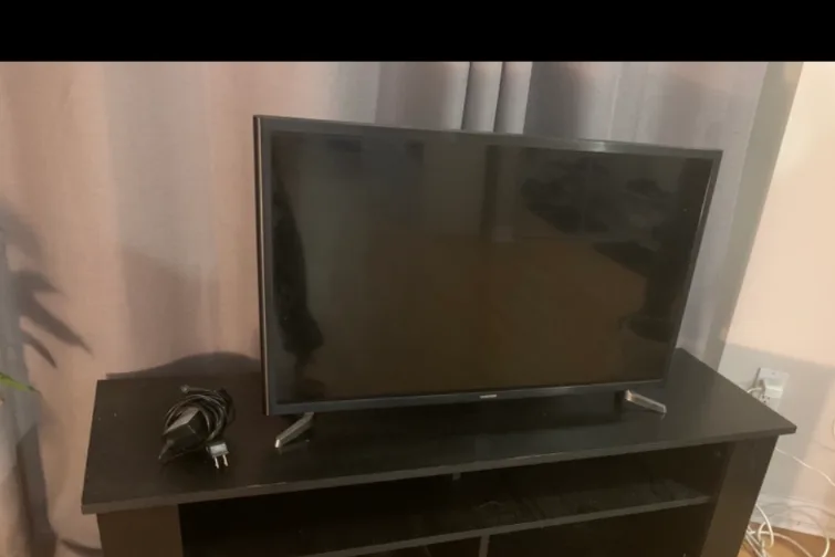 Samsung Flat Screen TV thumbnail