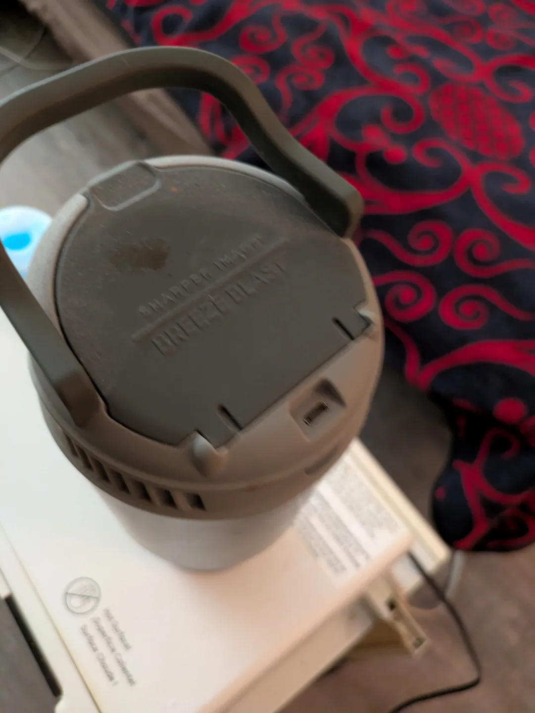 Sharper Image Breeze Blast Mini Air Conditioner image indicator(4)