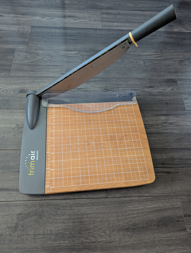 12" Westcott Titanium Trimmer - photo 2