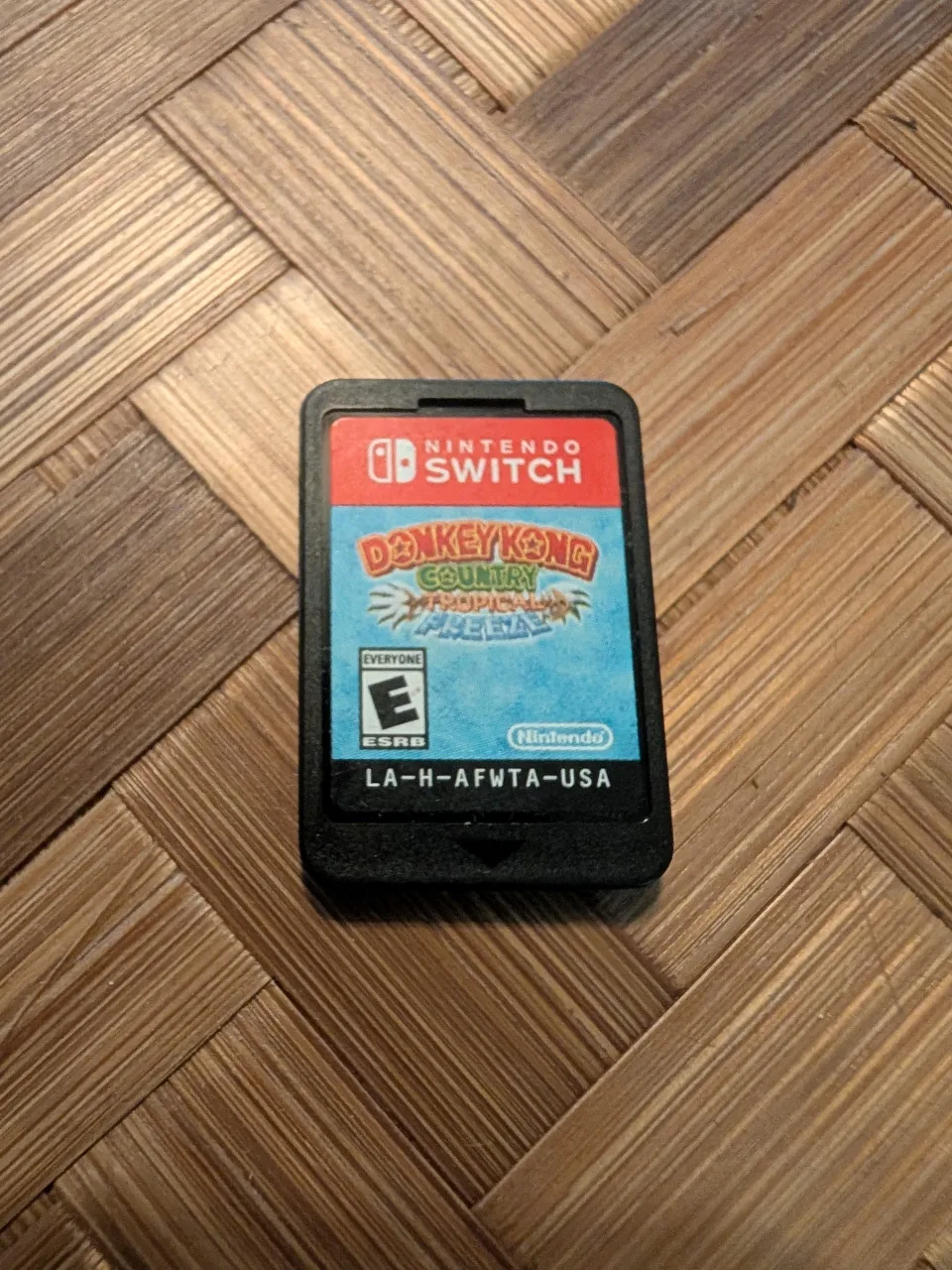 Donkey Kong Country Tropical Freeze - Nintendo Switch thumbnail