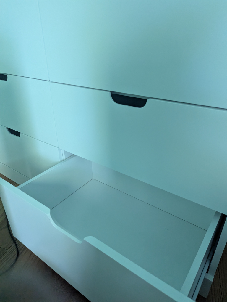 White 6-Drawer Dresser - photo 2
