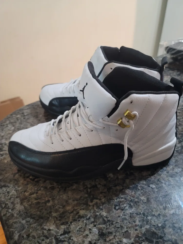 Men's Basketball Shoes Retro Playoffs Size 11 image indicator(2)