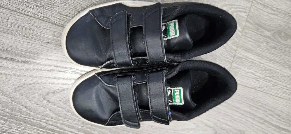 Puma Black Sneakers with Velcro Straps - Size 3 image indicator(3)