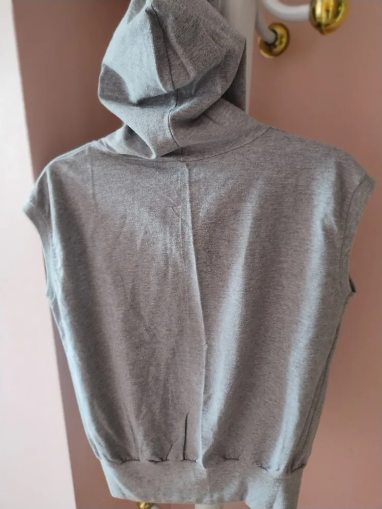 Grey Sleeveless Hoodie image indicator(5)