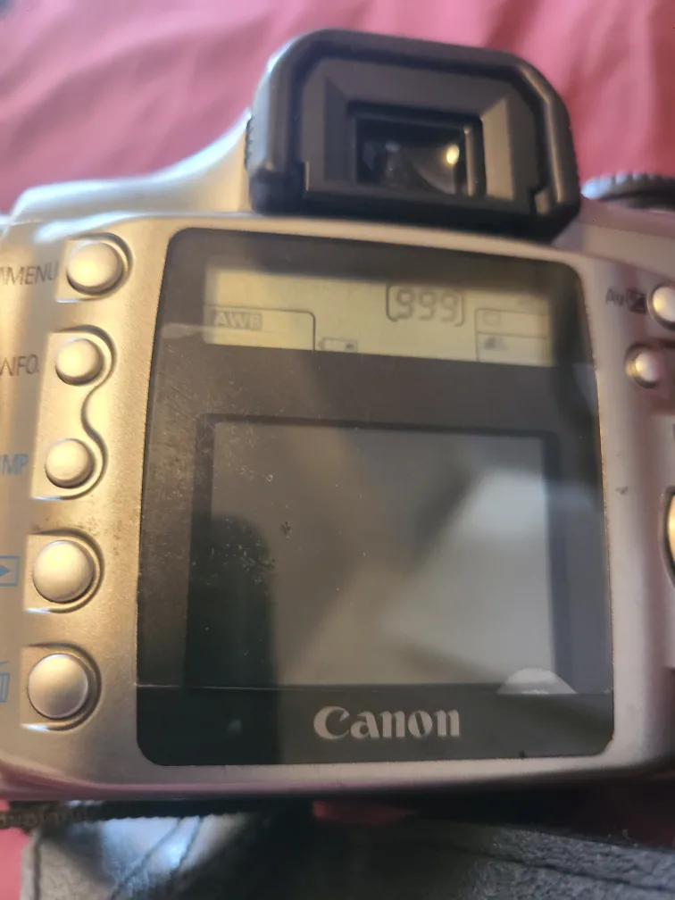 Canon EOS Digital Rebel Camera w/ 18-55mm Lens image indicator(7)