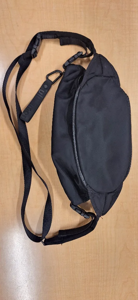 Lululemon All Hours Belt Bag image indicator(8)