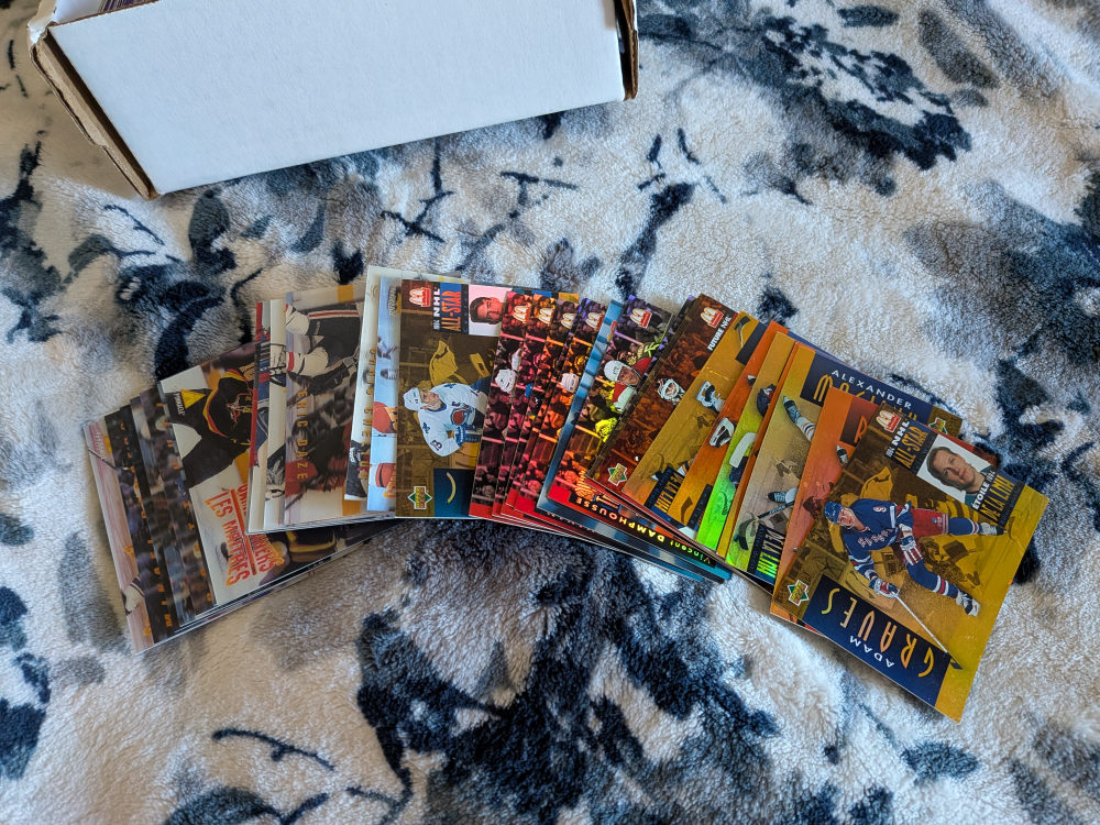 Mixed Lot of Trading Cards - photo 3