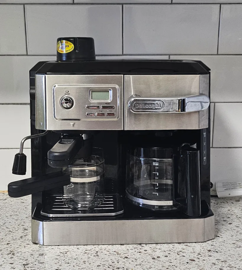 Coffee maker DeLonghi thumbnail
