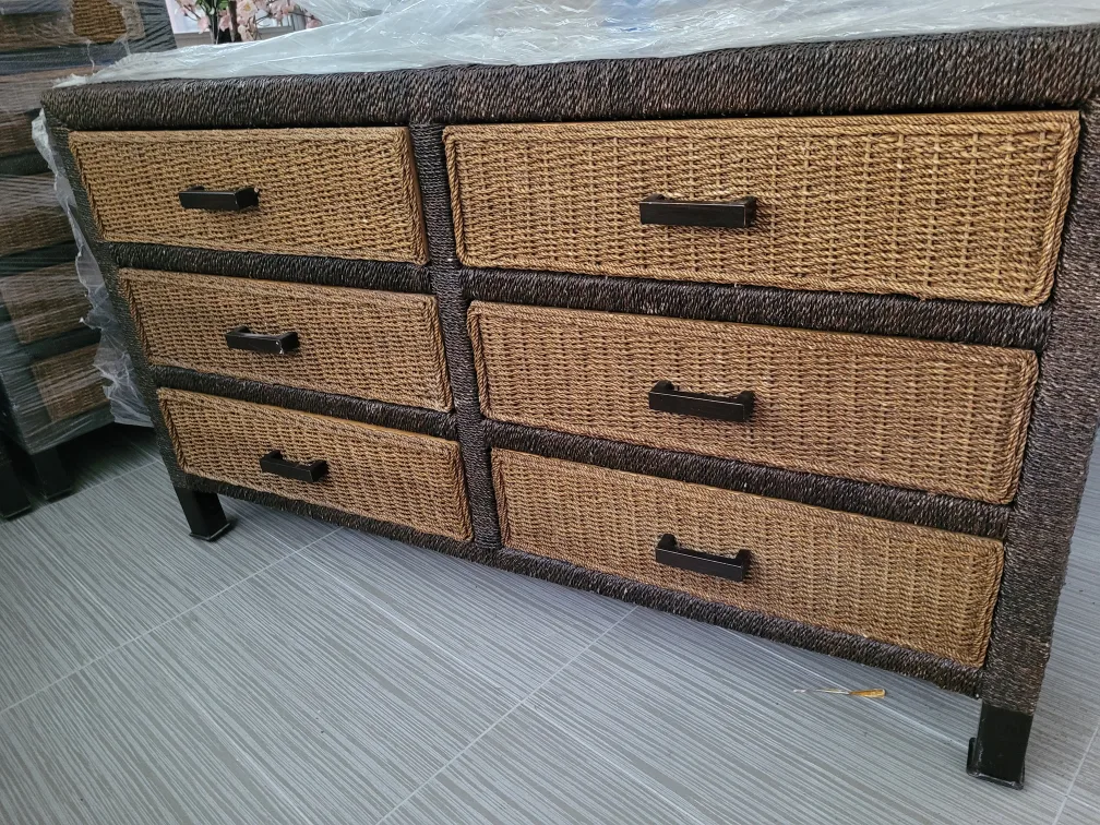 5-Piece Wicker Bedroom Set image indicator(3)