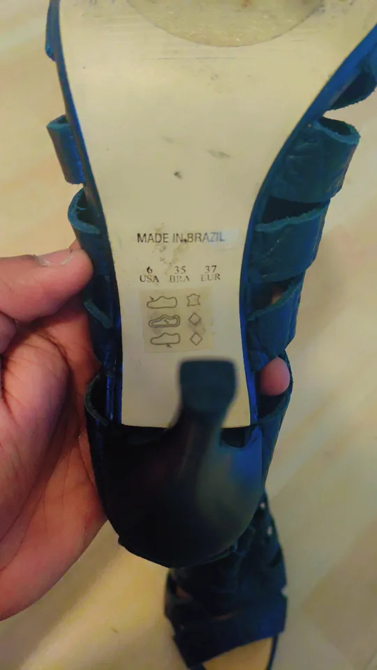 Black Heels - Size 6 FreeCycle image indicator(2)