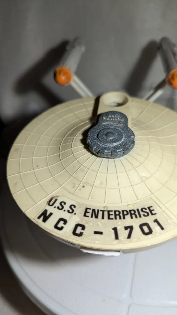 Vintage Star Trek U.S.S. Enterprise NCC-1701 Dinky Toy image indicator(4)