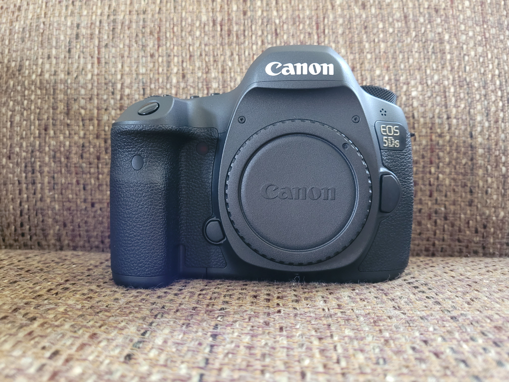 Canon 5DS 50.3 Megapixel DSLR Camera - Like NEW condition - photo 2