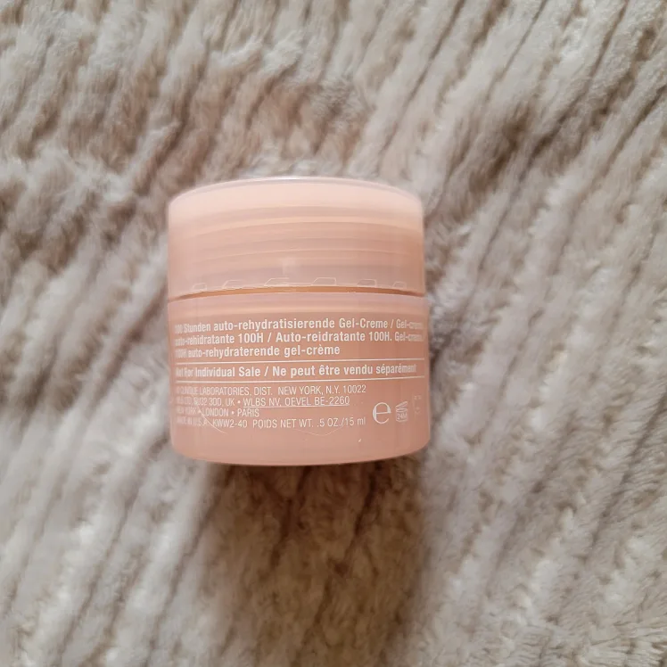 💟 14pc Clinique Moisturizer and Serum sample bundle image indicator(7)