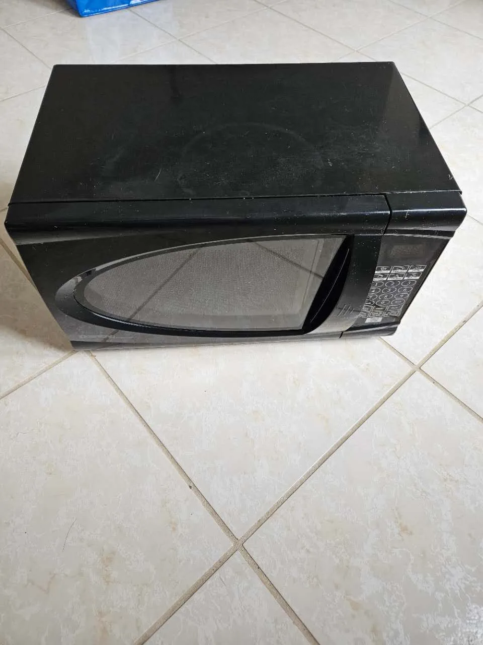 Danby Microwave Oven thumbnail