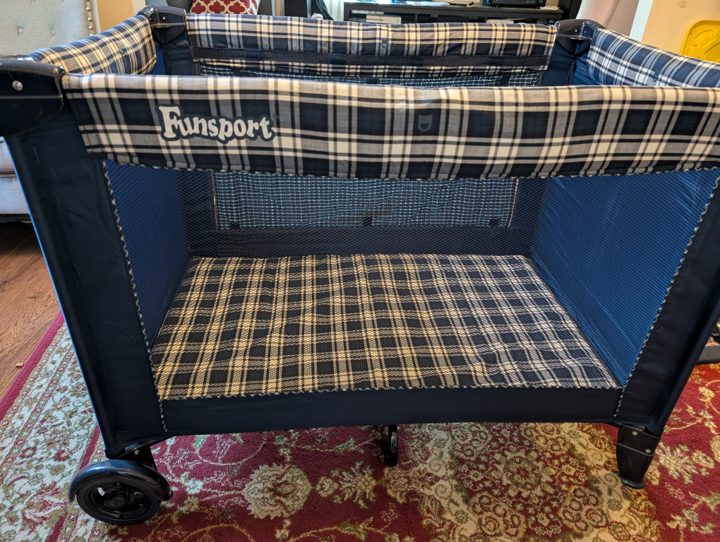 pack and play/Playpen