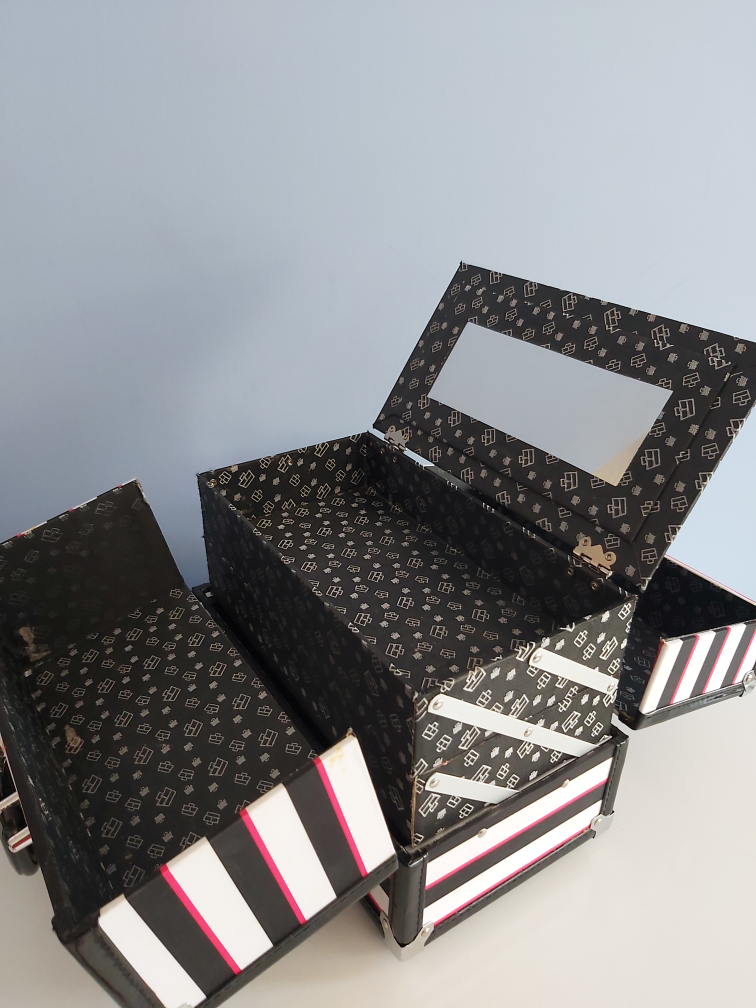 Striped Vanity Case with Mirror - photo 5