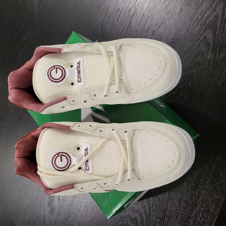Emerica OG Skateboard Shoes size 10.5 thumbnail