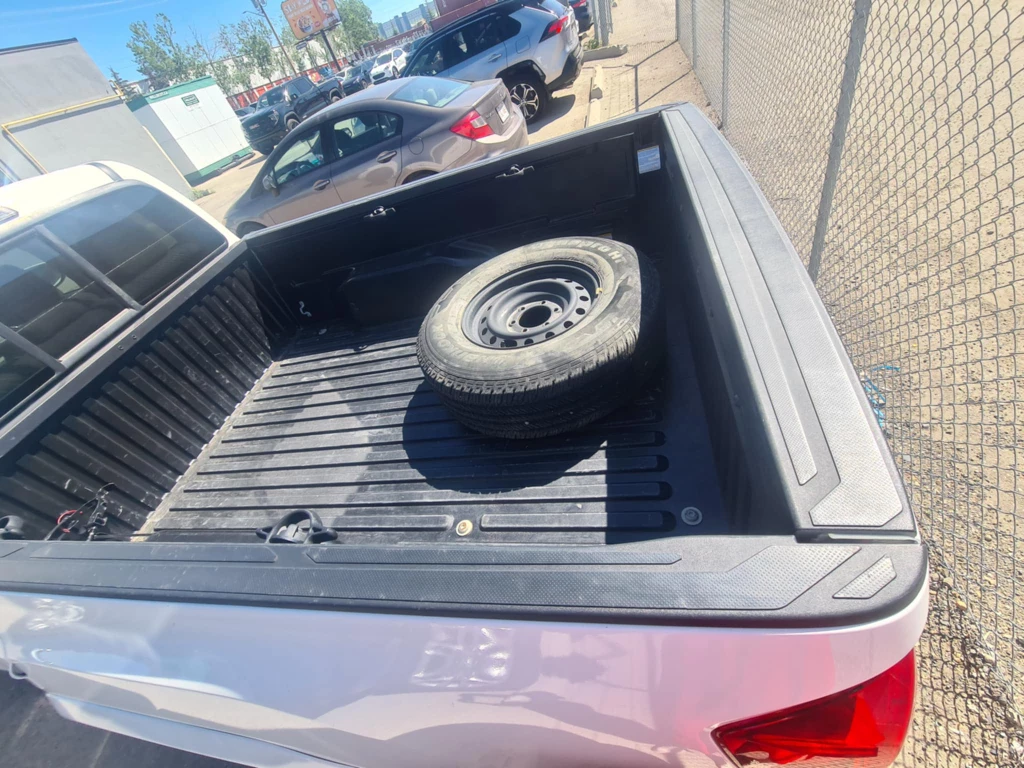 2023 White Toyota Tacoma SR5 DOUBLE CAB LONG BED - photo 4