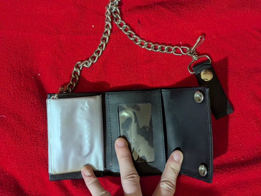 Family Guy Stewie Chain Wallet image indicator(2)