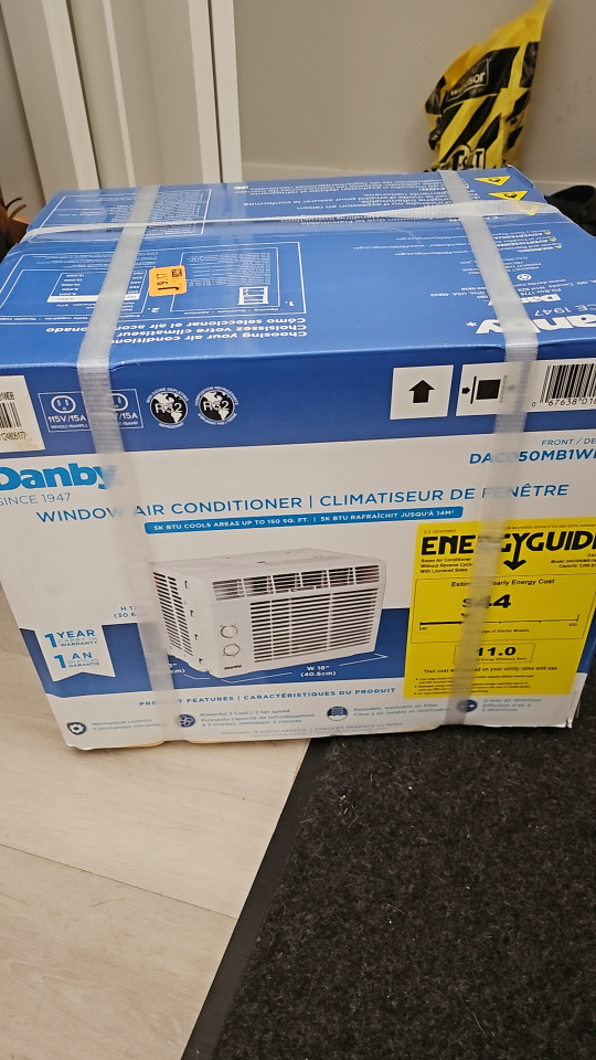 Danby 5,000 BTU Window Air Conditioner, Cooling & Fan Settings - photo 2