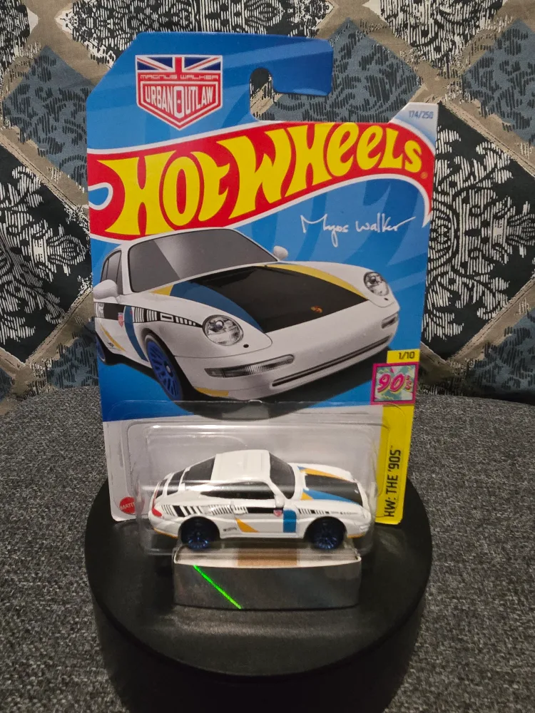 Hot Wheels Magnus Walker & HW Exotics thumbnail