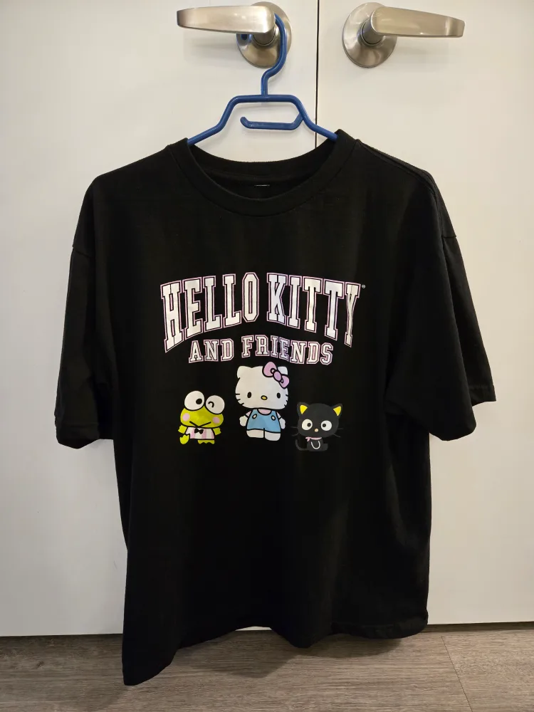 Hello Kitty and Friends T-shirt thumbnail