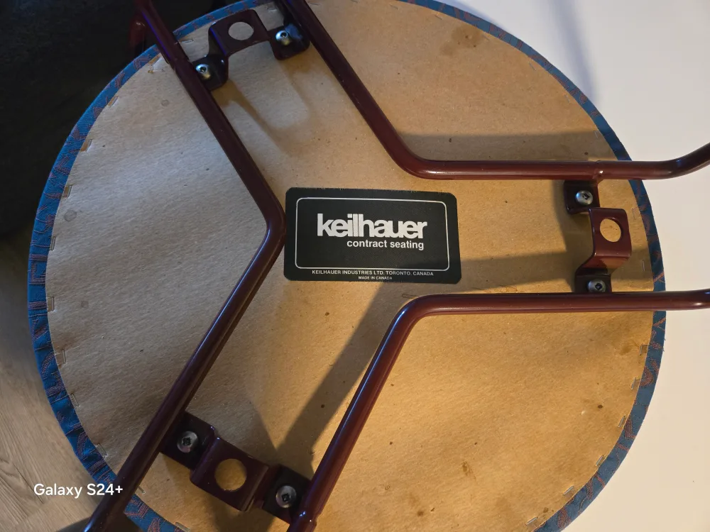 Keilhauer Contract Seating Chair & IKEA ADILS Leg image indicator(2)