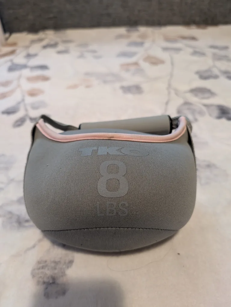 TKO 8 LB Hand Weight thumbnail