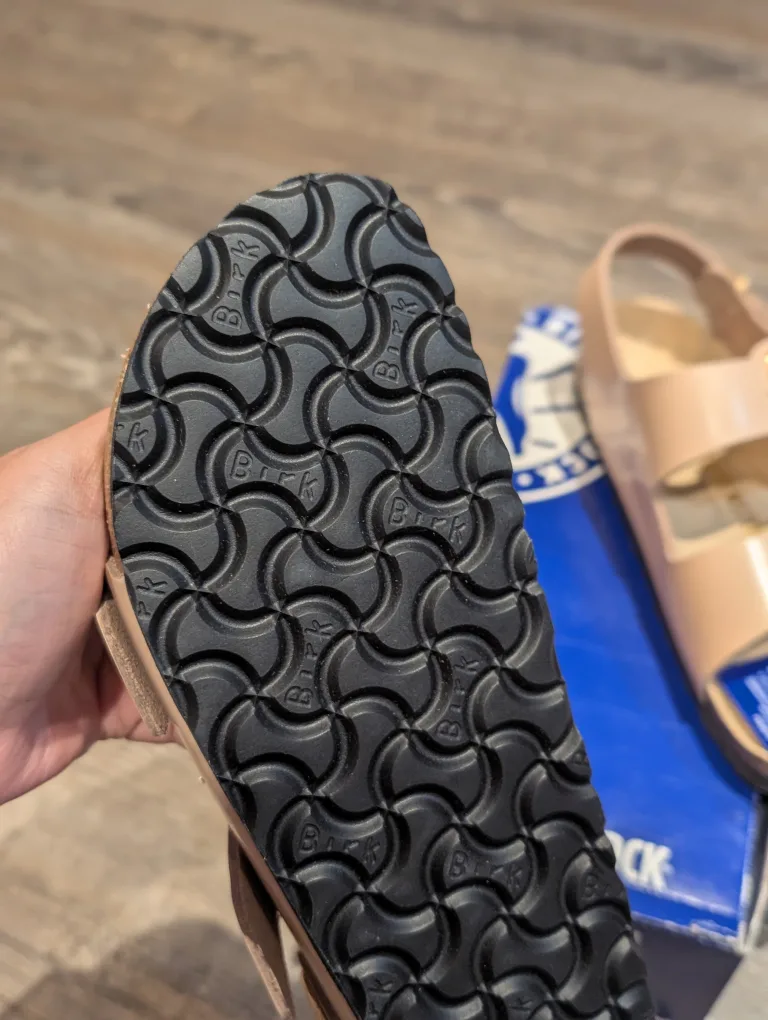 BNIB Birkenstock Natural Leather Patent - New Beige image indicator(3)