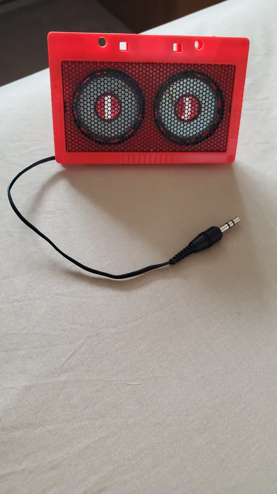 Red Cassette Tape Speaker image indicator(3)