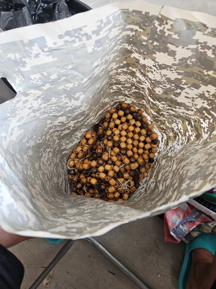 Bag of wooden beads thumbnail