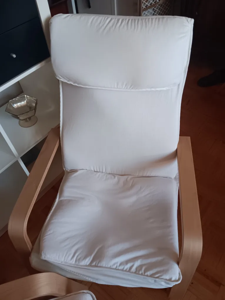 2 IKEA Poang Chair - White image indicator(5)