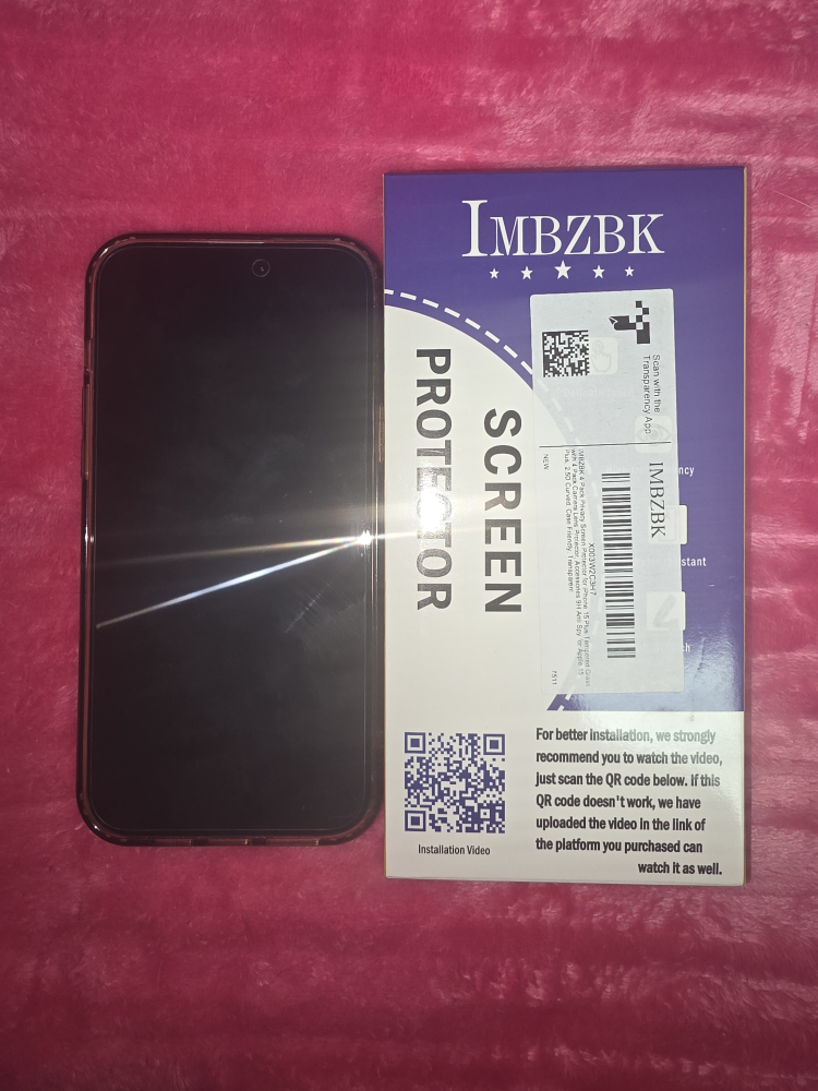 iPhone 15 Plus with accessories - photo 4