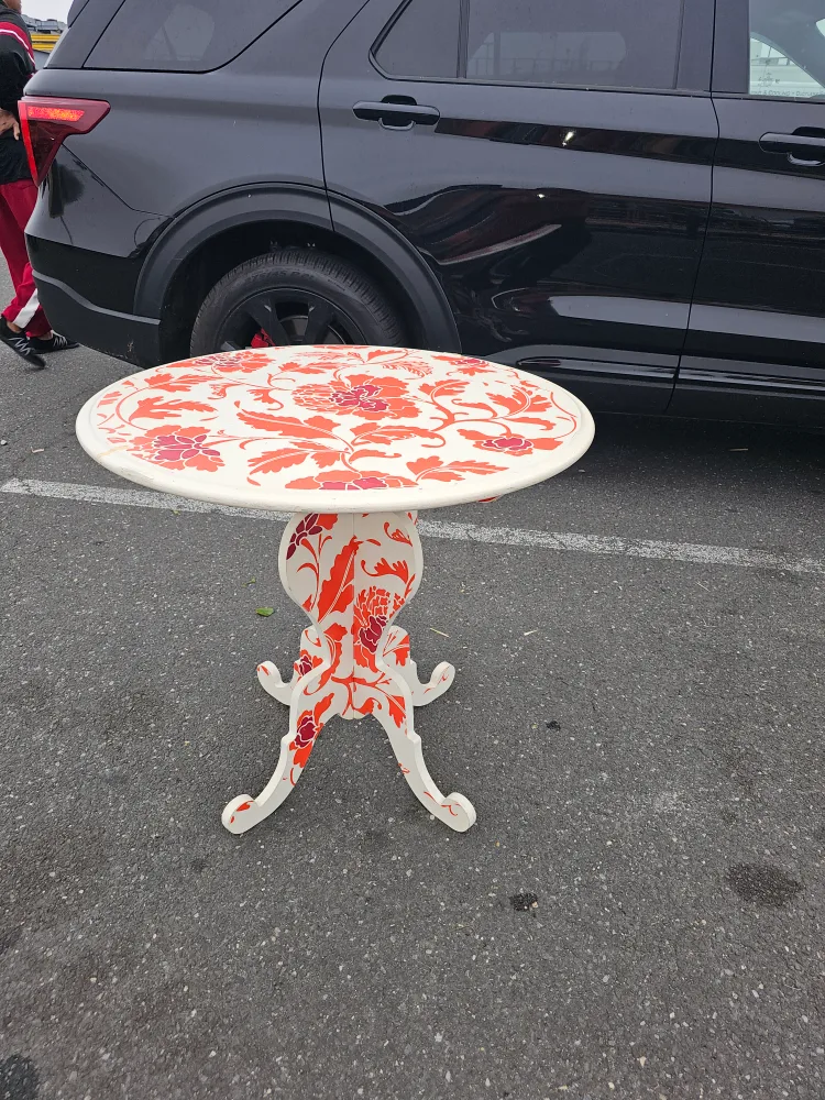 Round Wooden Accent Table - White & Floral image indicator(3)