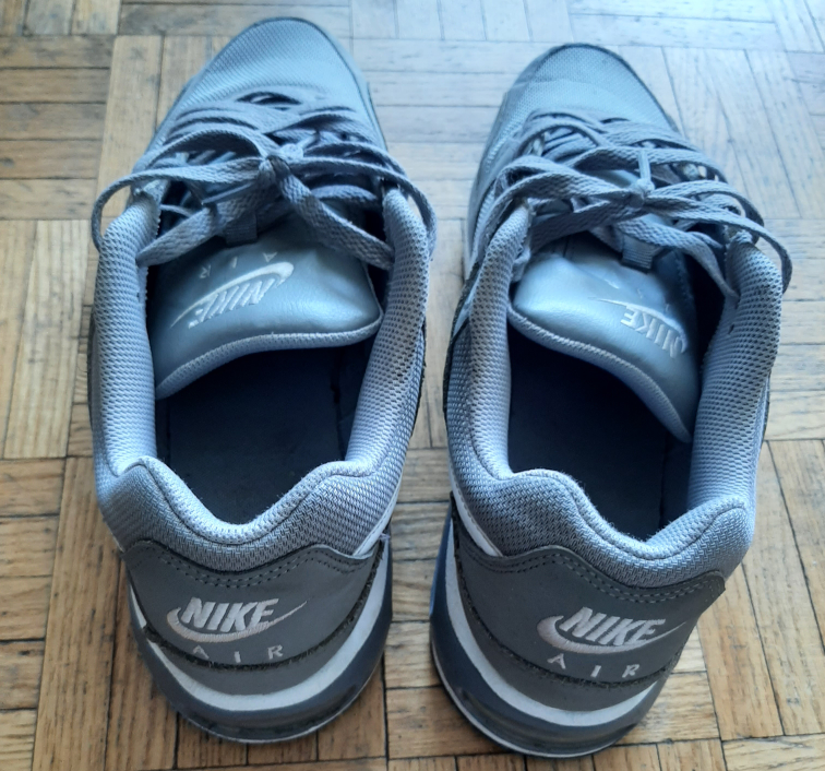 Grey Nike Air Max Sneakers - photo 4