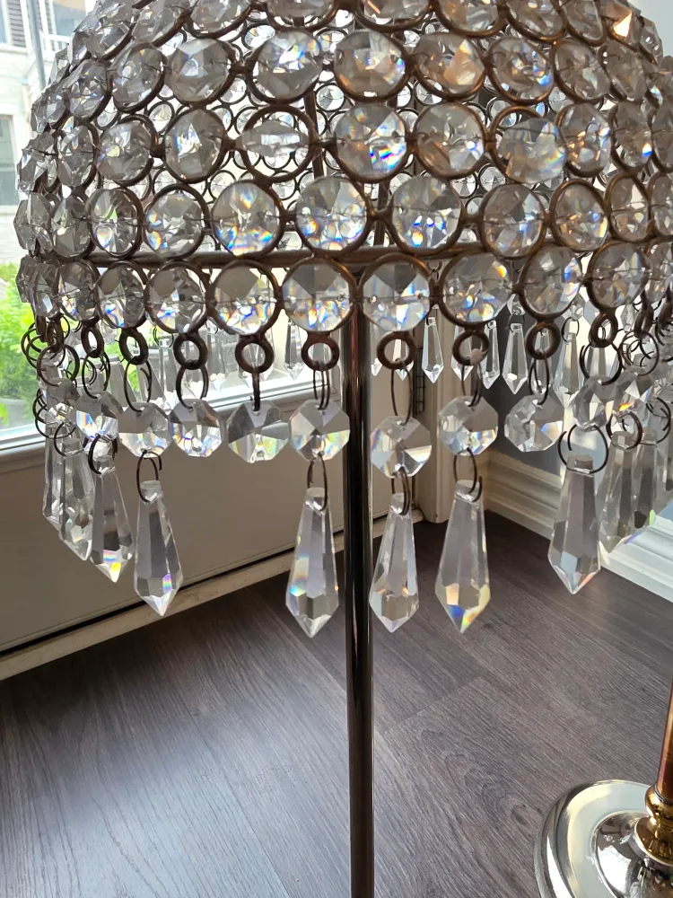 Elegant Crystal Lamp - Battery Operated image indicator(4)