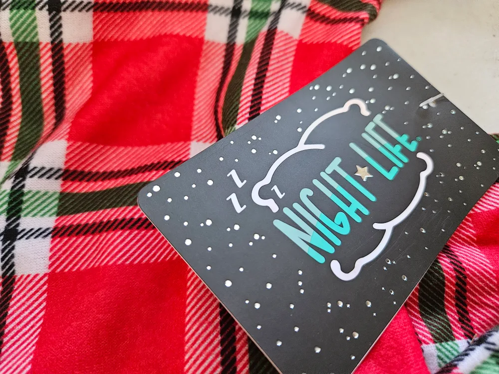 Night Life Red Plaid Pajama Set - Size M (8) image indicator(4)