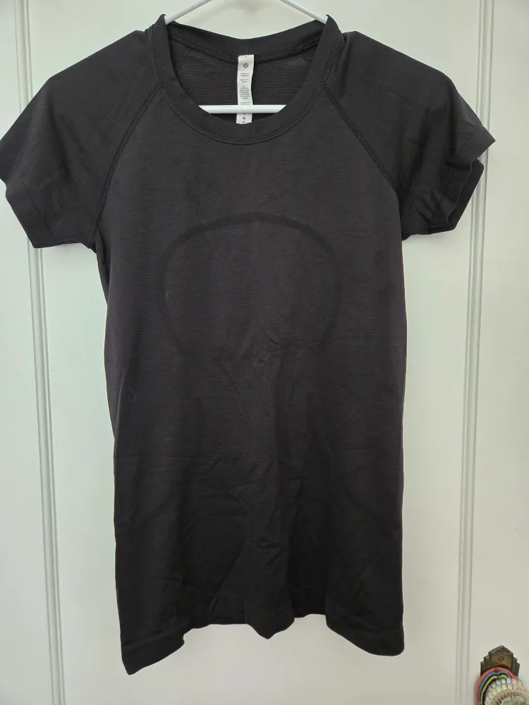 Lululemon Swiftly 6 image indicator(5)