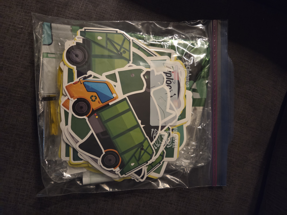 Recycling Birthday Party Decorations - photo 5